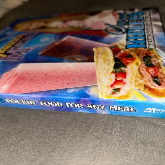 SOLD Hannah Montana: Sweet Niblets Cook / Recipe Book 2008 Vintage Disney Channe - Picture 4 of 7
